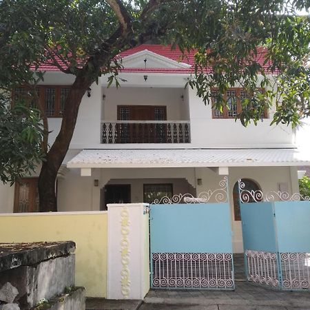 Casa Feliz Bed & Breakfast Fort Kochi Dış mekan fotoğraf